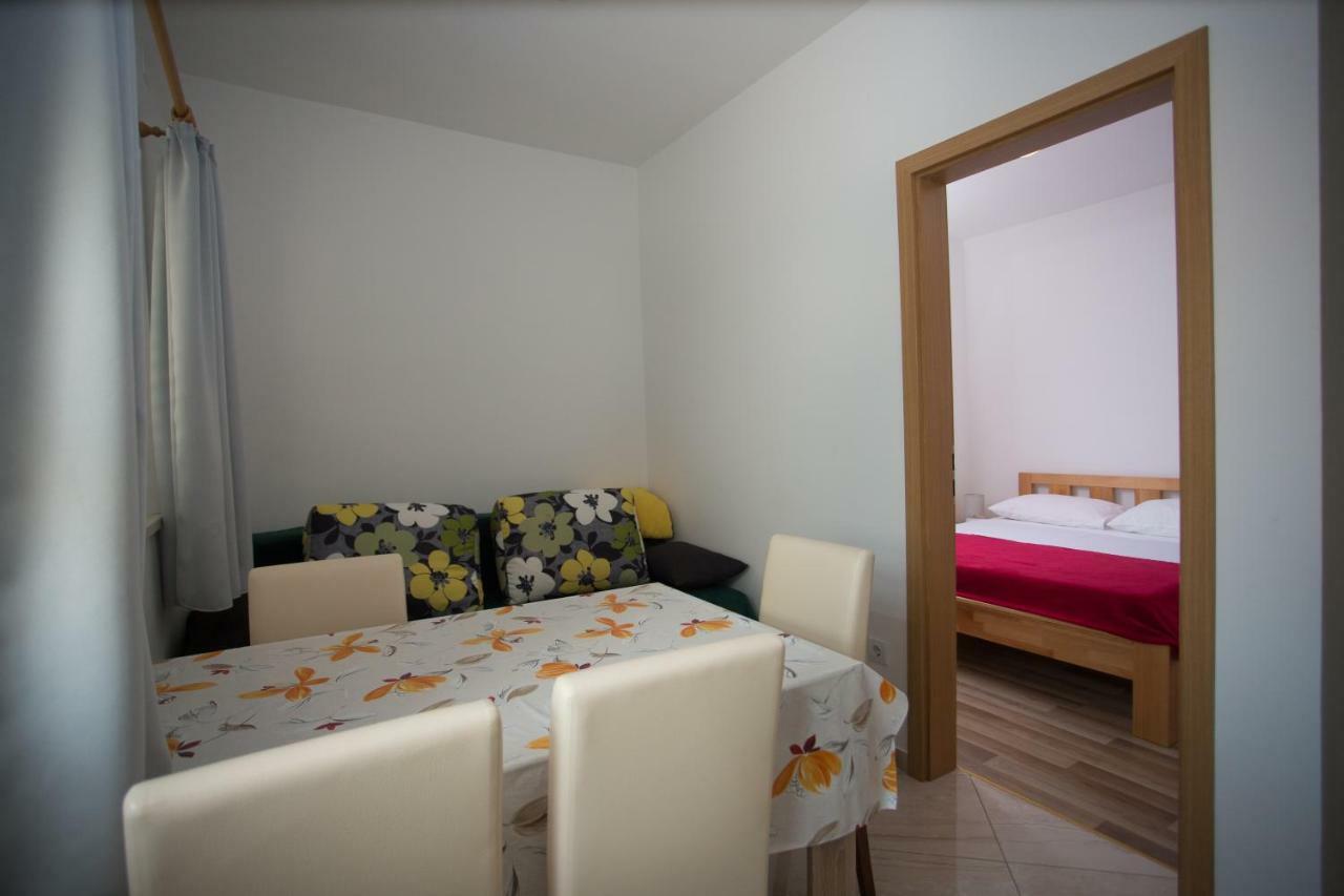 Apartment Ribica Kastela Luaran gambar
