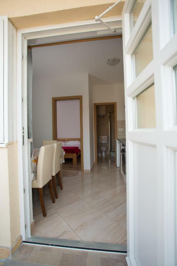 Apartment Ribica Kastela Luaran gambar